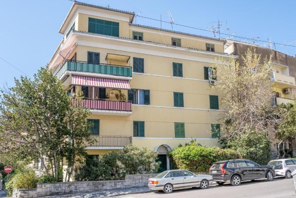 Apartments And Room Poesia Split Exterior photo